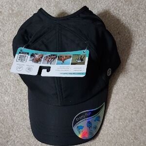 COPY - Ponyflo Black Cap